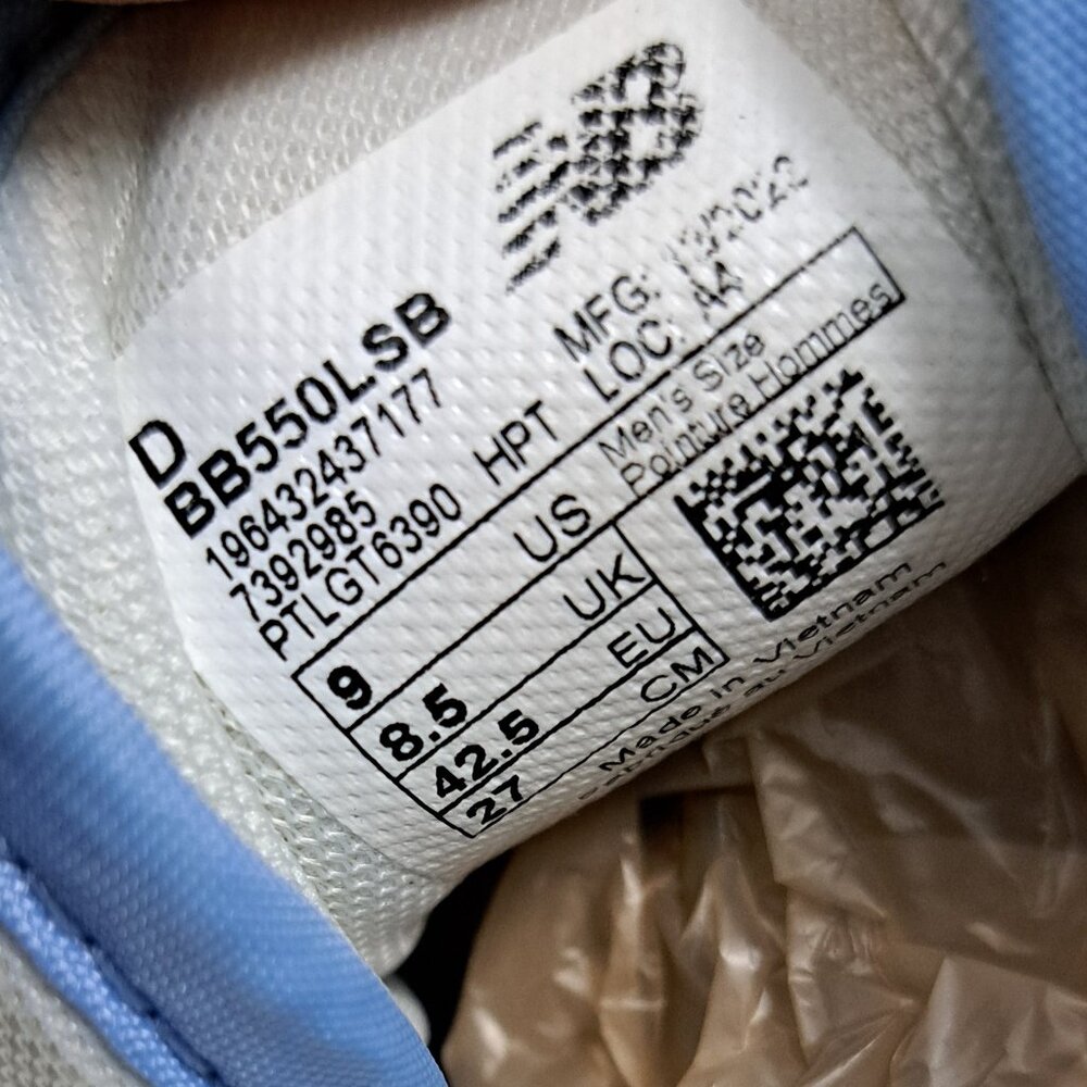 New Balance 550 White and Blue Athletic Shoes - Picture 7 of 13